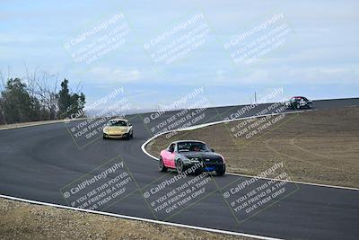 media/Jan-26-2025-CalClub SCCA (Sun) [[cfcea7df88]]/Group 1/Race/